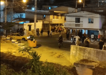 La noche de este lunes, 4 de agosto de 2025, se registró un hecho violento en el barrio 4 de Noviembre de Manta