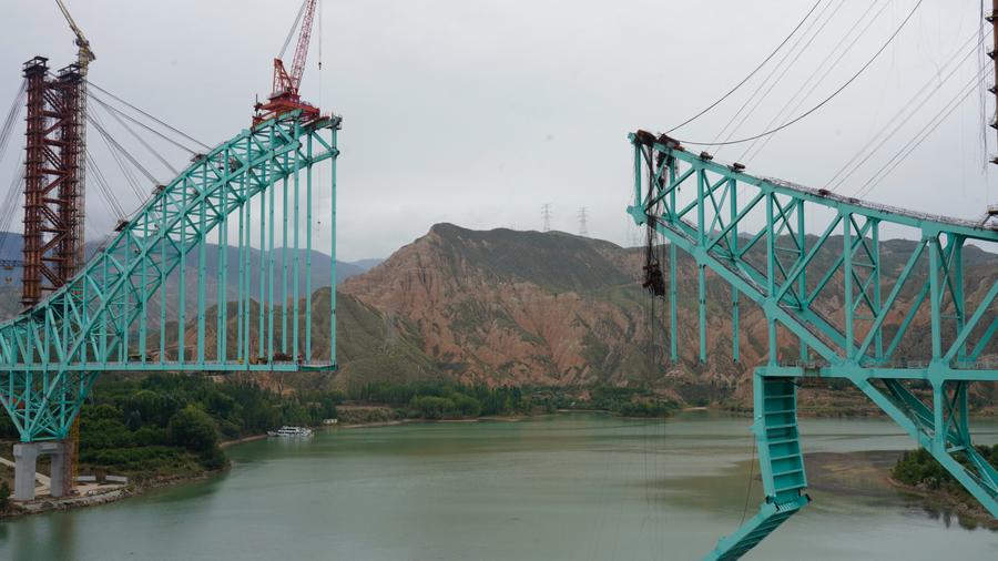 Colapso de puente en Qinghai, China, deja 12 muertos y desaparecidos