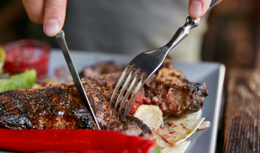 Comer más proteínas animales no se relaciona con un mayor riesgo de muerte