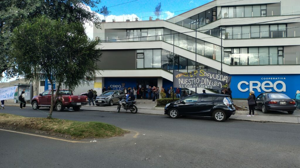 Comisión legislativa investiga el cierre de la cooperativa CREA por afectación a 75 mil familias