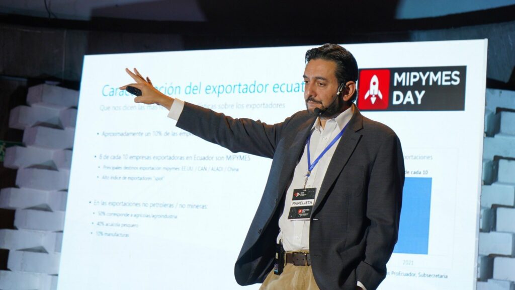 Daniel Legarda, exministro de Producción, explica las consecuencias del alza del arancel de Estados Unidos a productos ecuatorianos
