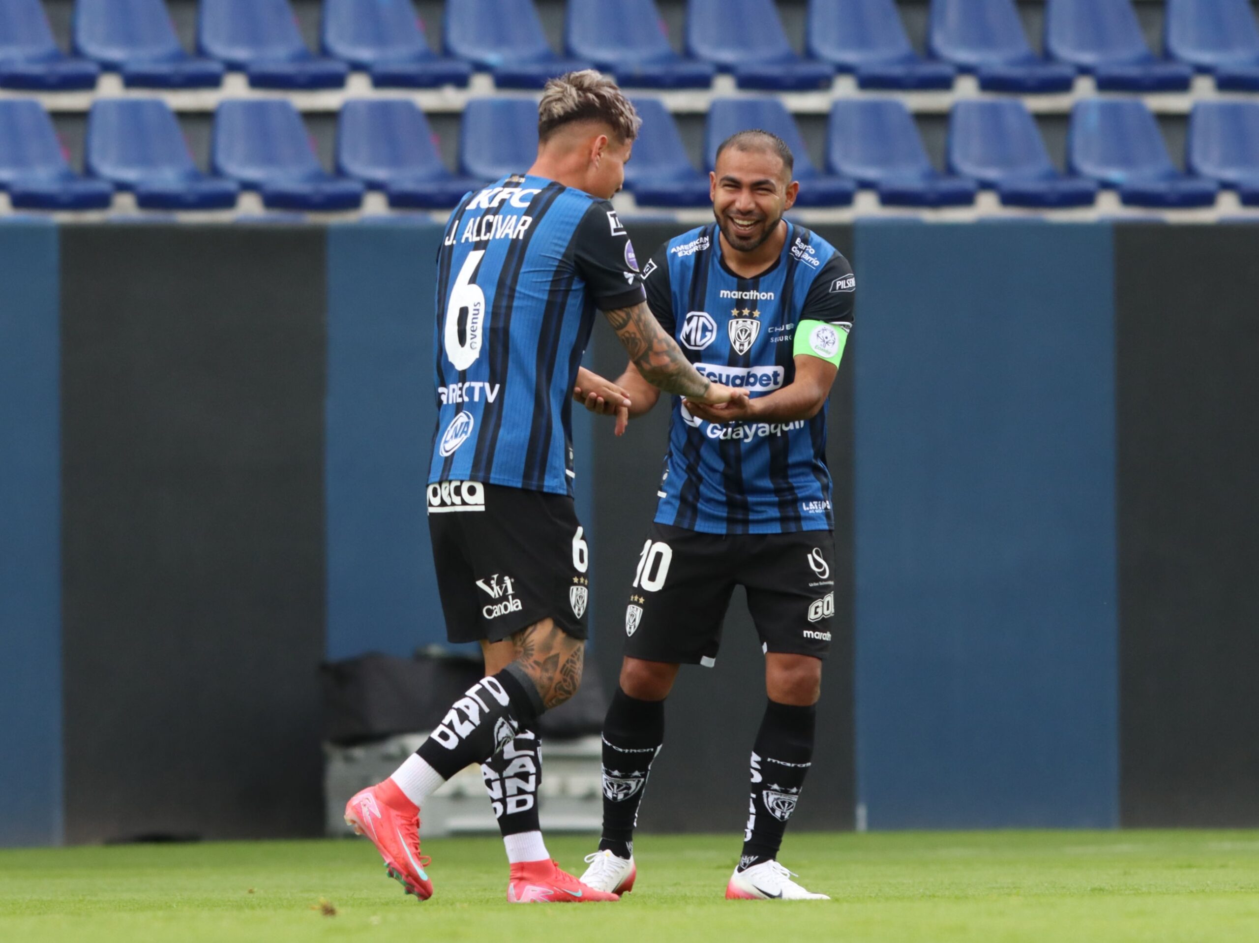 El líder Independiente del Valle vence por 4-0 a Técnico Universitario; dos goles fueron de manabitas