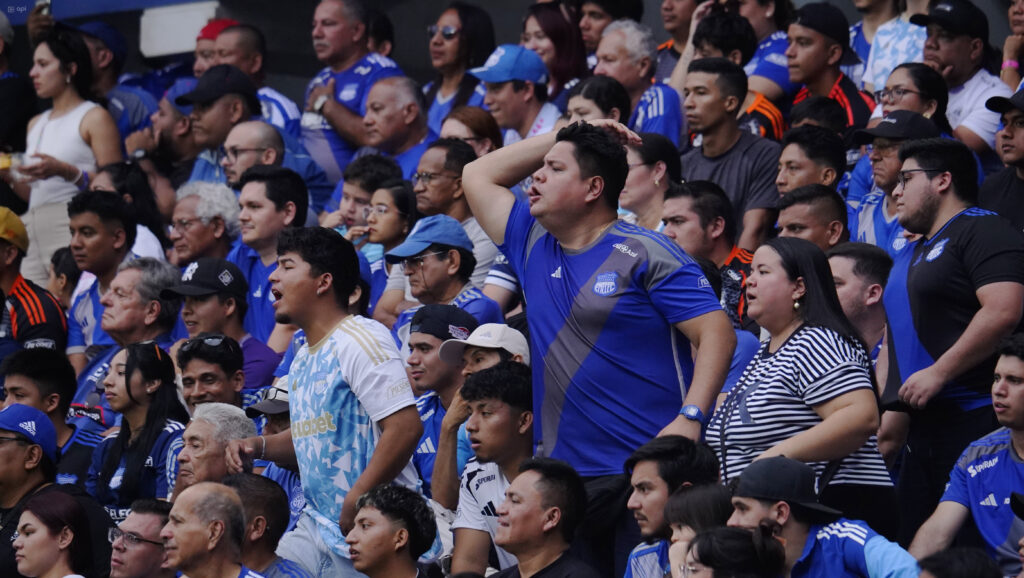 Emelec enfrentará a Barcelona con restricción en el Capwell.