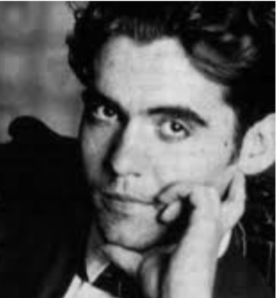 Federico García Lorca (1898–1936) fue un poeta, dramaturgo y ensayista español, considerado uno de los escritores más influyentes del siglo XX en lengua castellana.
