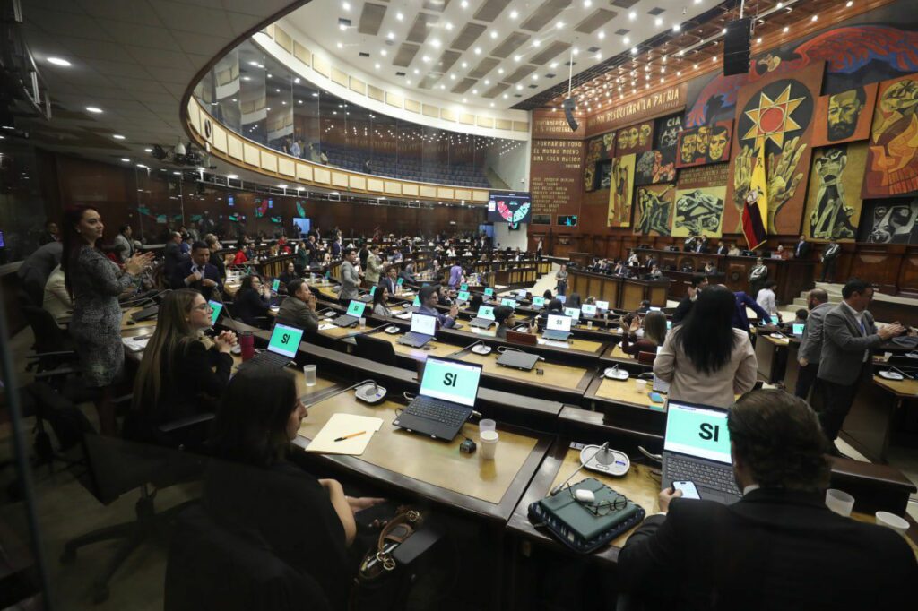Gobierno logra aprobación de ley que busca combatir el lavado de activos en fundaciones