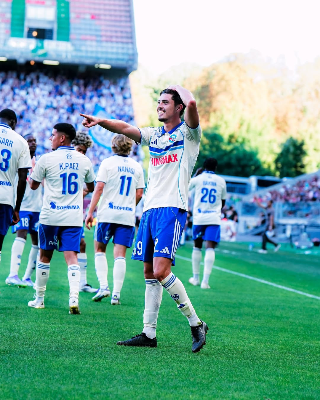 Joaquín Panichelli celebra el gol del triunfo de Racing de Estrasburgo