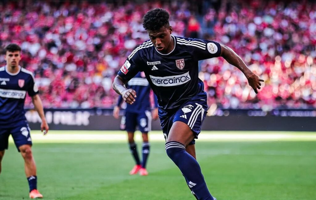 John Mercado deja AVS Portugal y será compañero de Ángelo Preciado en Sparta Praga