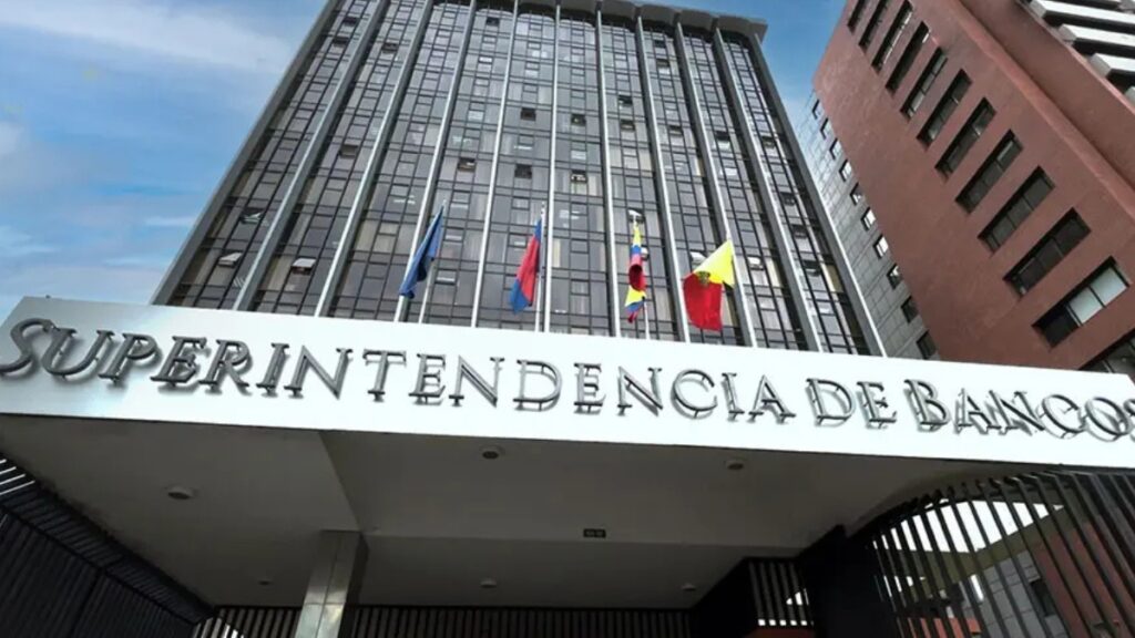 La Superintendencia de Bancos continúa con el proceso de designación de defensores del cliente. (Superintendencia de Bancos)