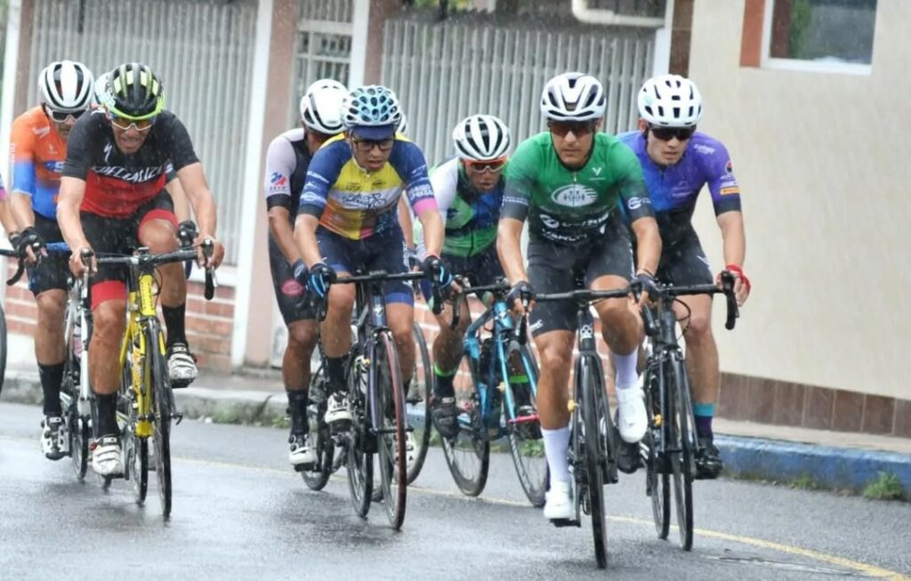 La Vuelta Ciclística Máster 2025 recorrerá Ecuador desde Ibarra hasta Salinas