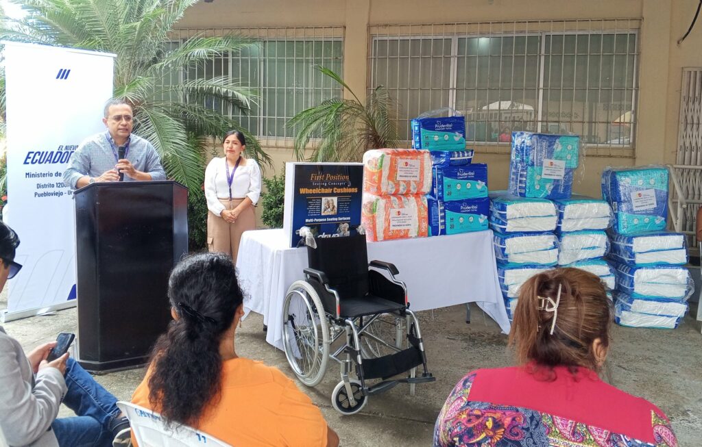 MSP entrega 42 ayudas técnicas para personas con discapacidad en Guayaquil