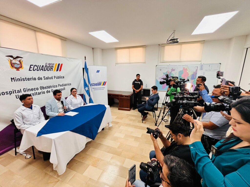 Ministro de Salud aclara situación del Hospital Universitario de Guayaquil y anuncia cambios administrativos