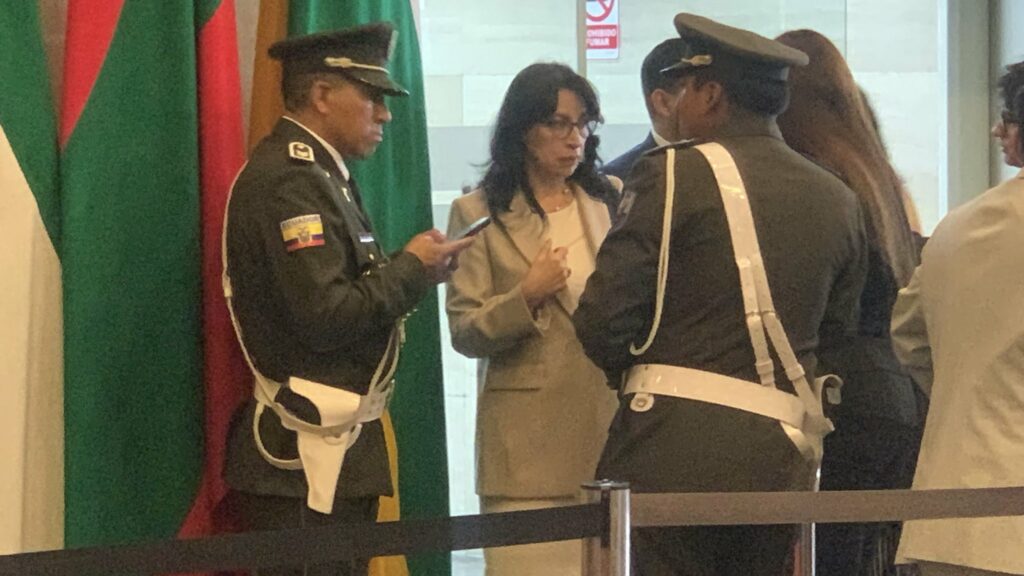 Solanda Goyes ejerce su defensa en juicio político por supuesto incumplimiento de funciones