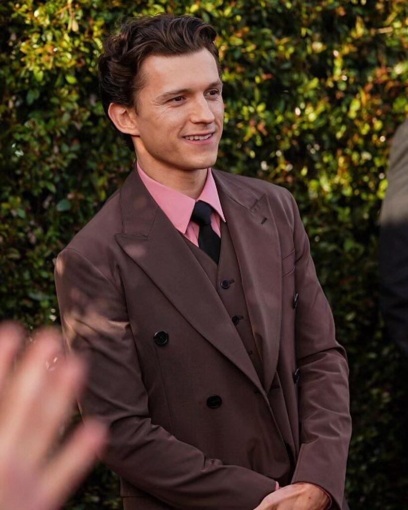 Tom Holland anuncia pausa en su carrera para cuidar su bienestar