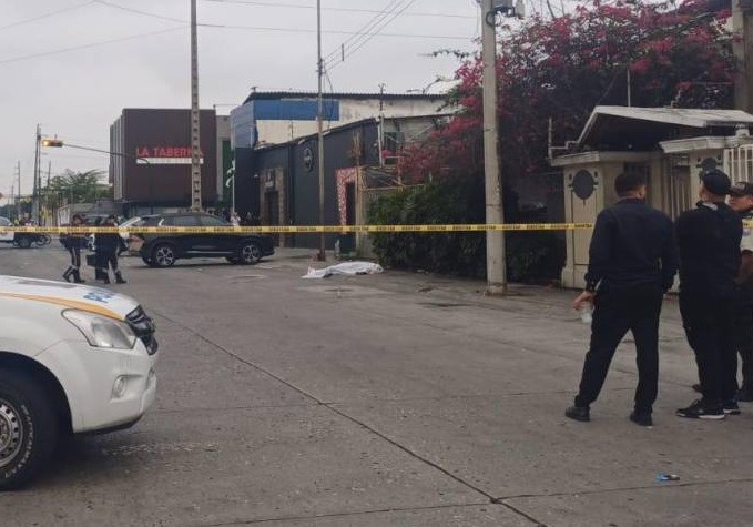 Un ataque armado registrado a las 06h30 de este domingo 3 de agosto en los exteriores de una discoteca en el norte de Guayaquil