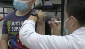 El Ministerio de Salud Pública actualiza esquema de vacunación en Manta e incorpora nuevas vacunas que aumentan la protección.