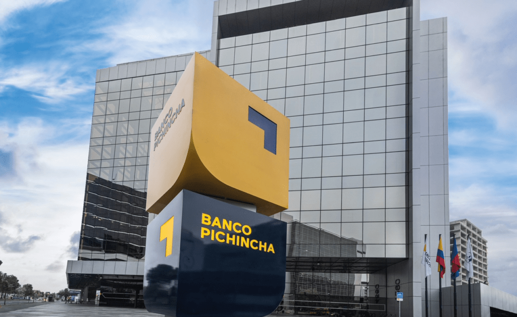 Banco Pichincha enfrenta reclamos por interrupciones en banca web