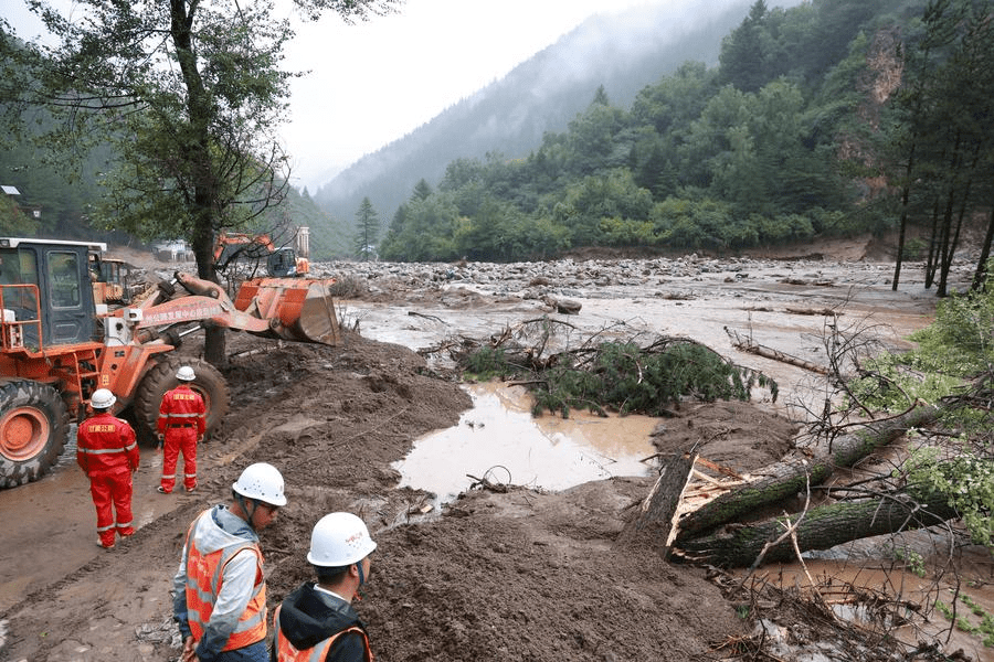 Tragedia por lluvias en China: al menos 10 muertos y 33 desaparecidos en Gansu