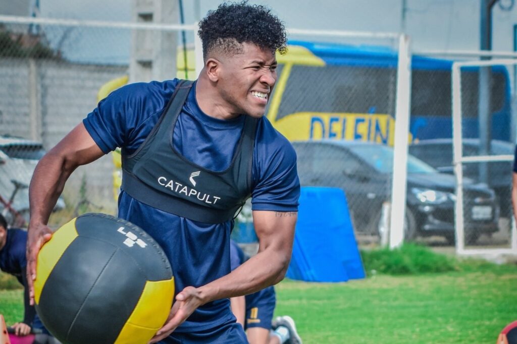 Edilson Cabeza, jugador de Delfín SC.