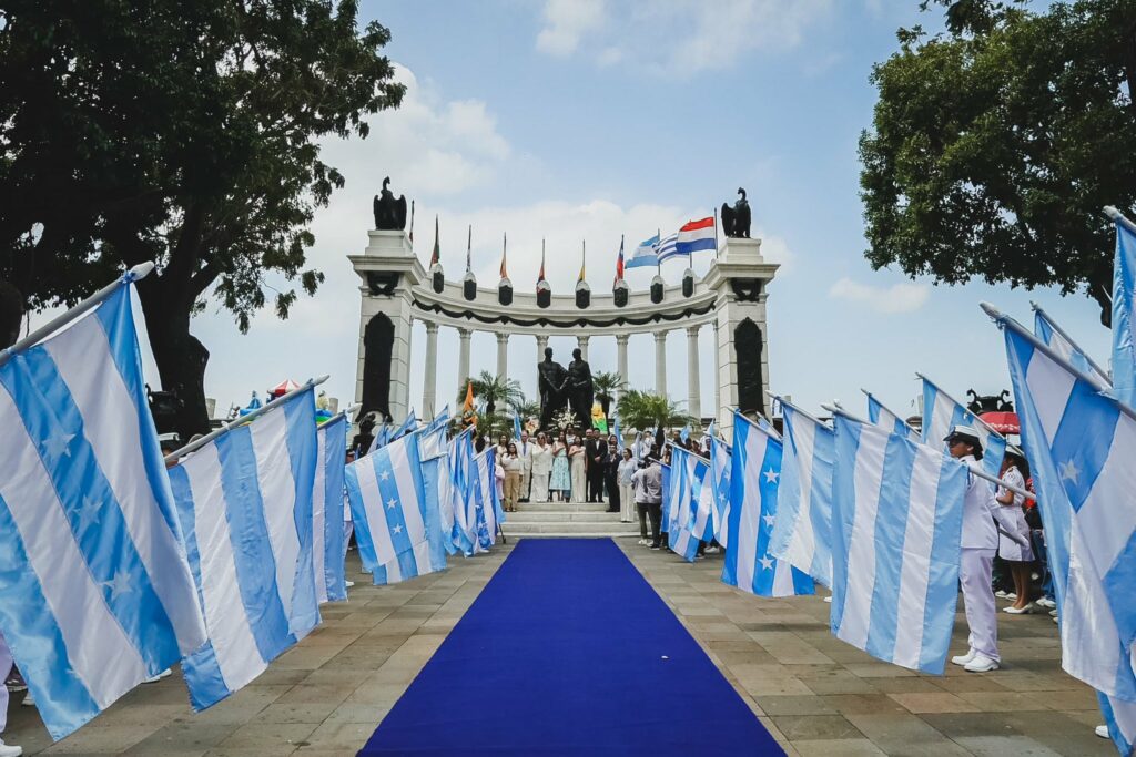 ¡Guayaquil sorprende! Turistas elogian su encanto a pesar de alertas de seguridad