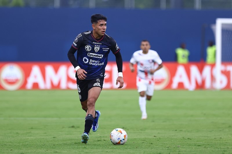 ¿Cómo fue el debut titular de Kendry Páez en la Ligue 1