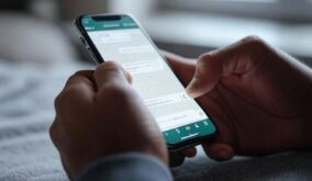 Policía de Manta advierte sobre infiltración de delincuentes en grupos de WhatsApp vecinales.