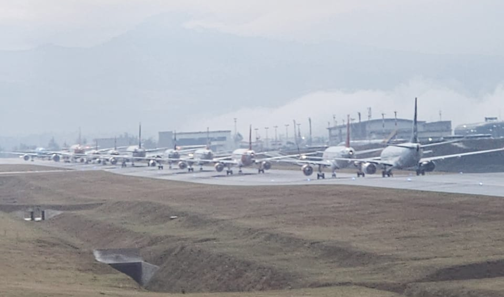 Aeropuerto de Quito paralizó sus operaciones por segundo día consecutivo por tormenta eléctrica