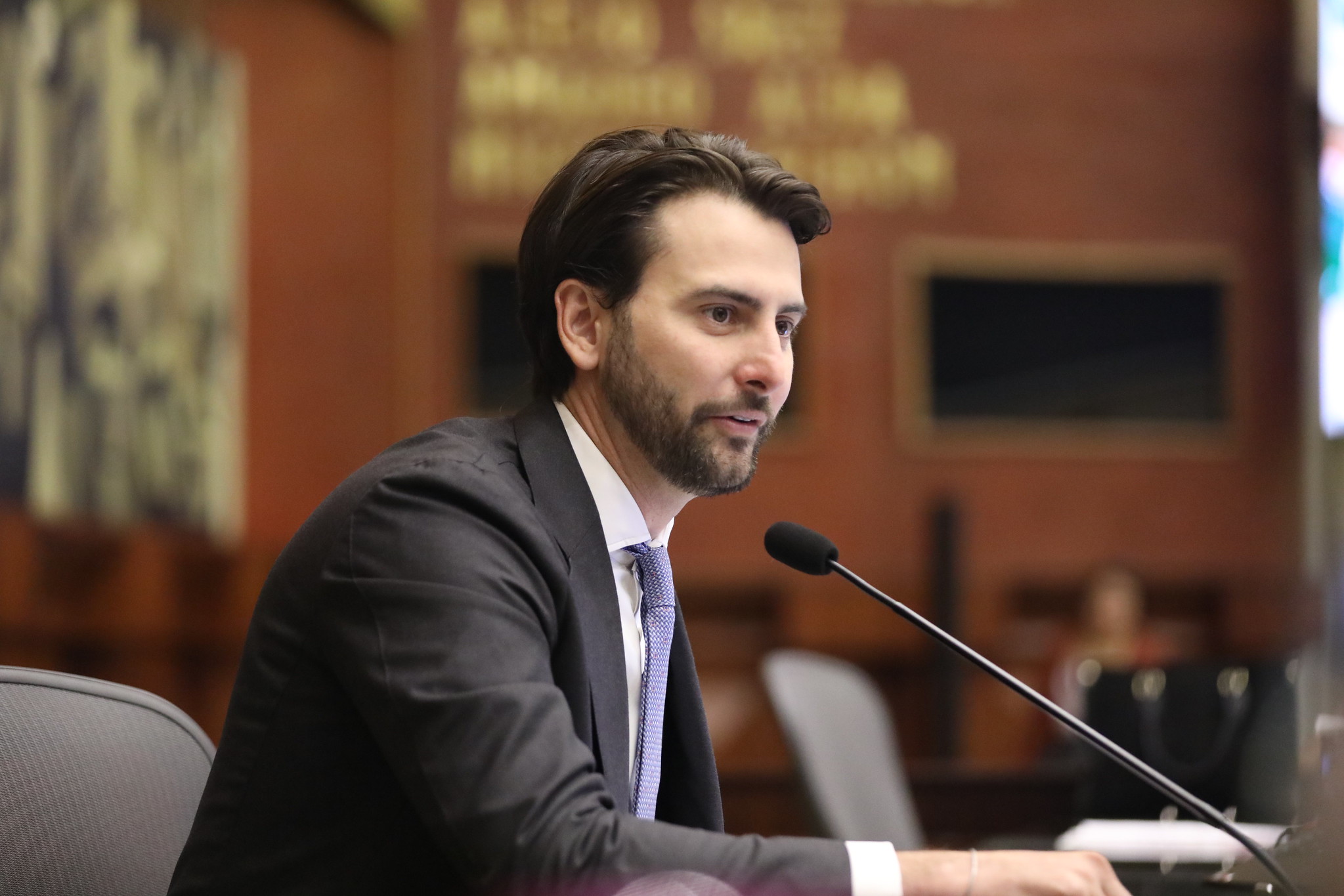 Asamblea Nacional analiza suspensión sin sueldo para 45 asambleístas de Revolución Ciudadana.