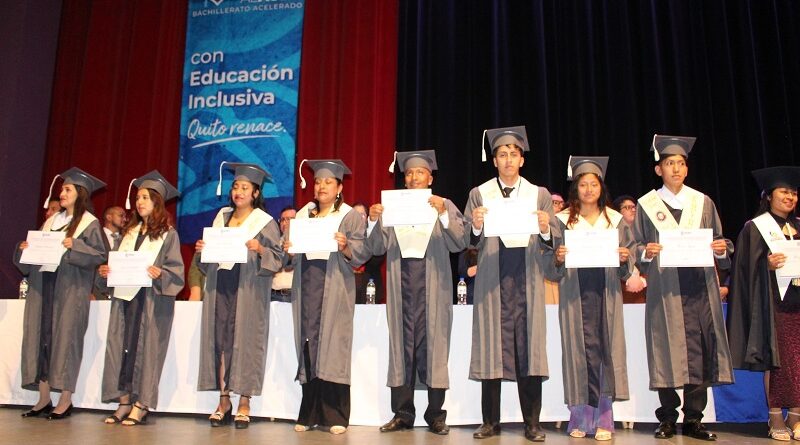 Bachillerato Acelerado en Quito una opción educativa en 14 unidades municipales