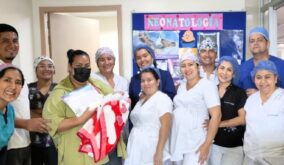 Bebé nació con 26 semanas y hoy sorprende con su recuperación en Santo Domingo