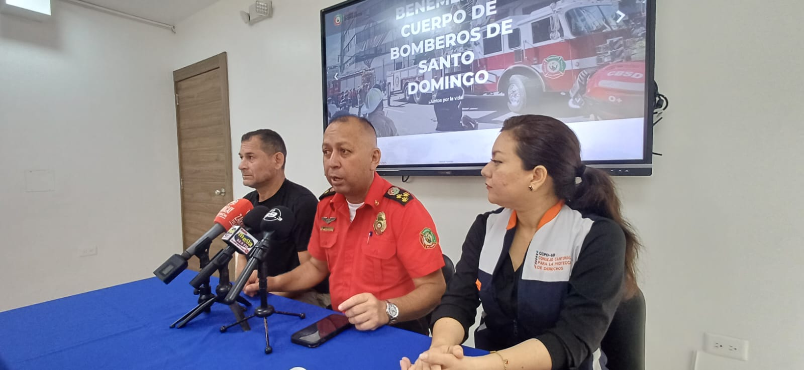 Bomberos de Santo Domingo lanzan “Corazones Especiales” para inclusión de personas con discapacidad