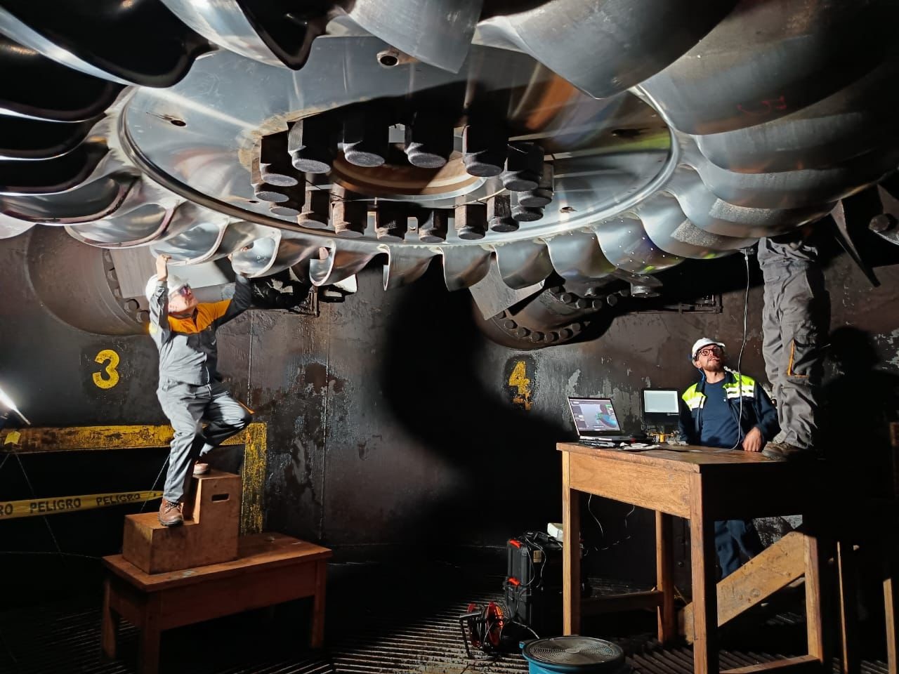 Central hidroeléctrica Molino aporta 1.100 megavatios al Sistema Nacional Interconectado tras mantenimiento exitoso.