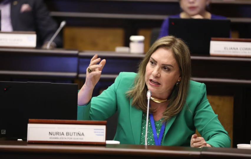 Comité de Ética recomienda destitución de Nuria Butiñá por presunto cobro de “diezmos”