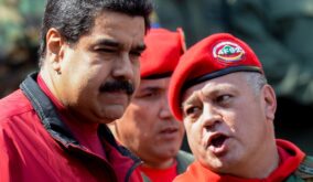 Diosdado Cabello, ministro del Interior de Venezuela, instó este lunes a la población a estar preparada “en todos los frentes”.
