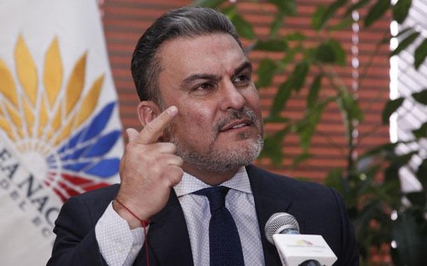 “Está muy mal, se siente frustrado”: abogado revela situación de José Serrano detenido en EE. UU.