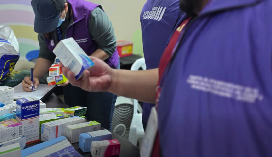 Farmacias clandestinas en Durán: más de 2.200 medicamentos irregulares retirados del mercado