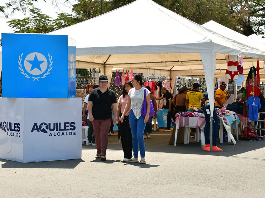Más de 200 comerciantes expusieron sus productos en Chongón durante una feria impulsada por la Alcaldía de Guayaquil.