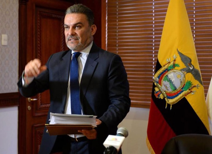 José Serrano, exministro del Interior de Ecuador, enfrenta cargos por la presunta autoría intelectual del asesinato del candidato presidencial