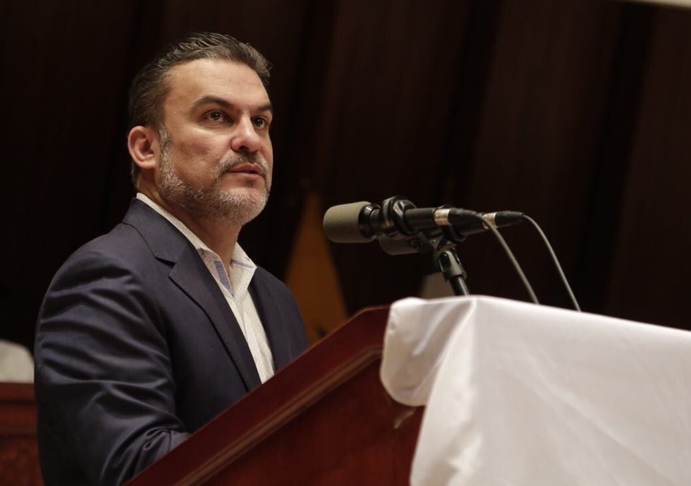 La audiencia que determinará el futuro migratorio de José Serrano, exfuncionario ecuatoriano, se pospuso nuevamente en Estados Unidos,