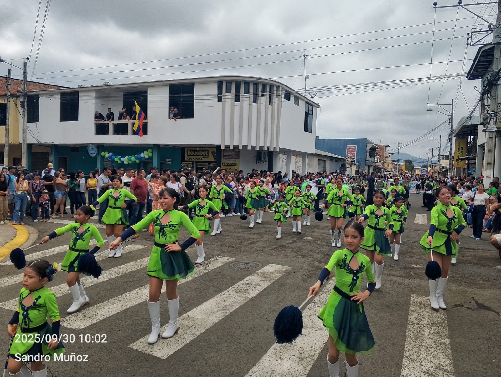 La parroquia Colón de Portoviejo conmemora 114 años de parroquialización con desfile cívico y expectativas por obras viales
