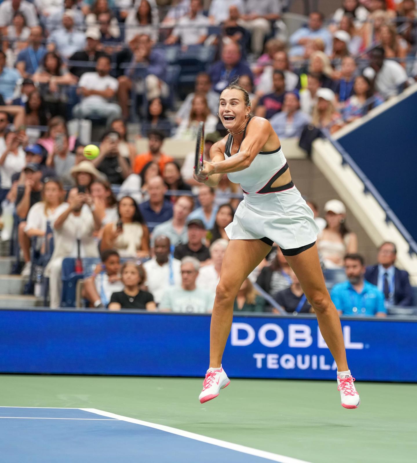 La tenista bielorrusa Aryna Sabalenka en acción en la final ante la estadounidense Amanda Anisimova (Foto: Carlos Saavedra).