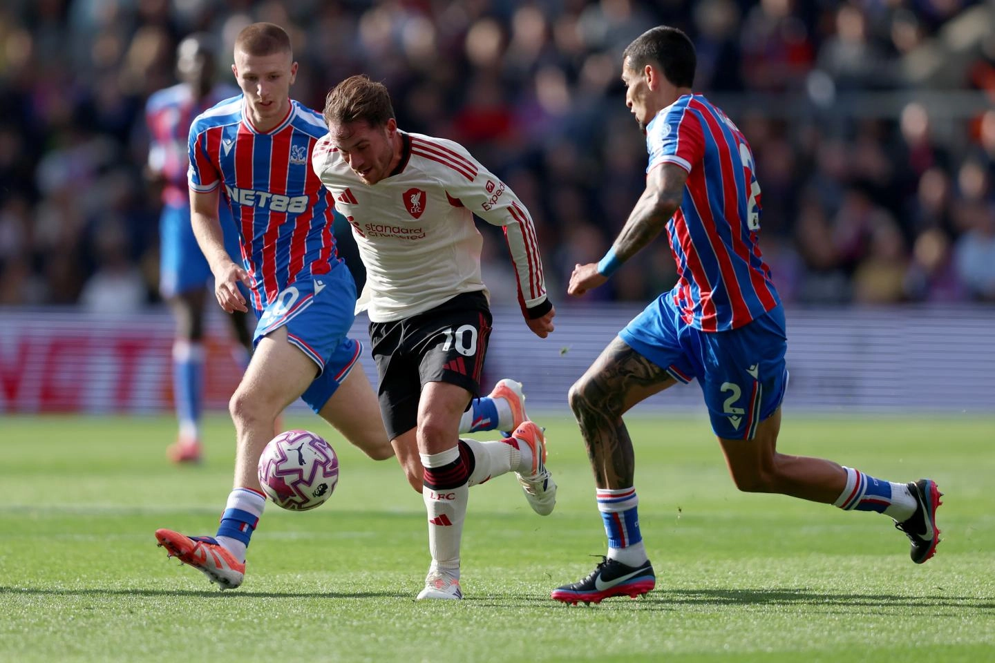 Liverpool pierde su invicto en los adicionales ante Crystal Palace en la Premier League.