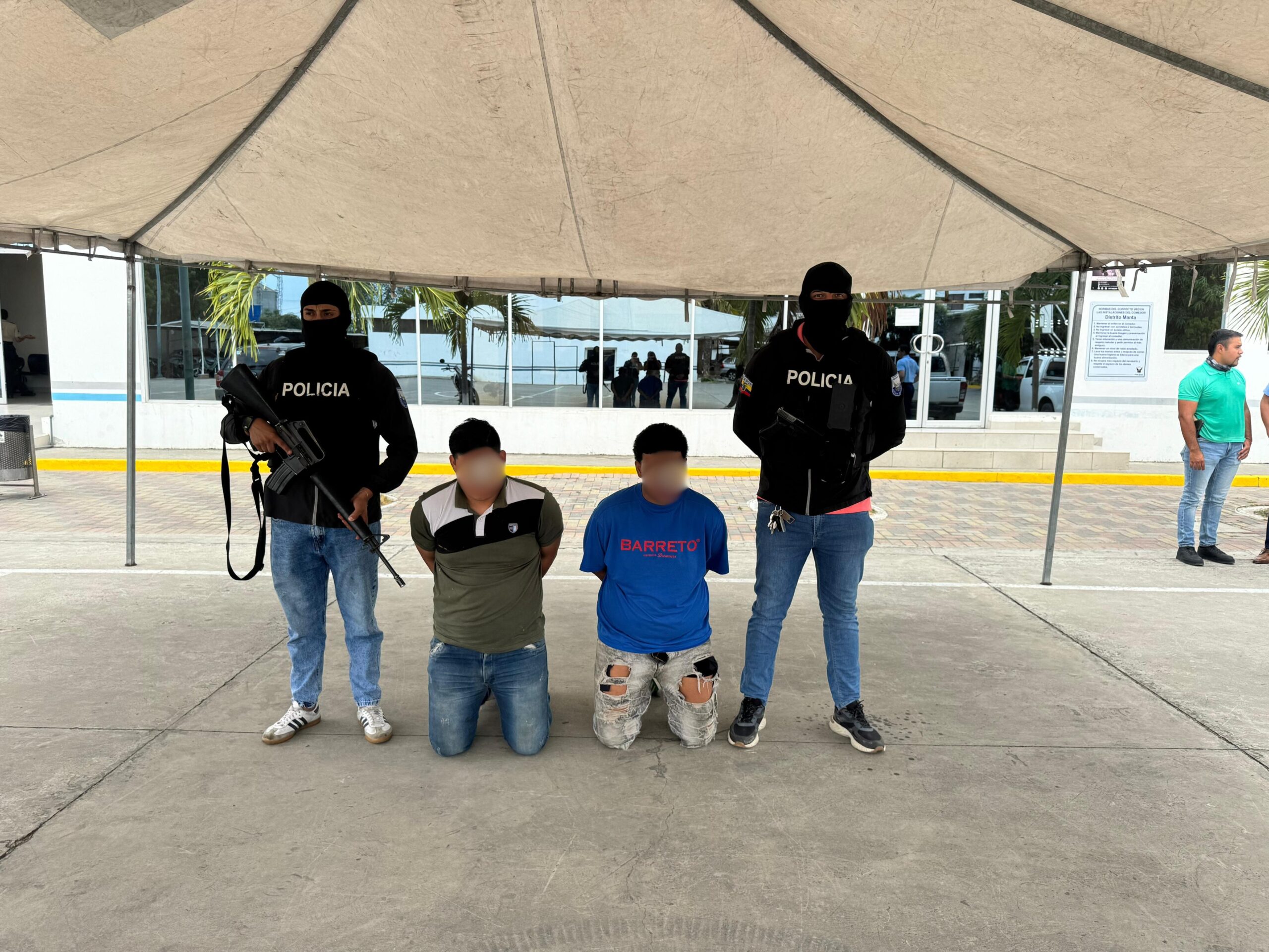 Los detenidos fueron presentados por la Policía y entregados a las autoridades judiciales.