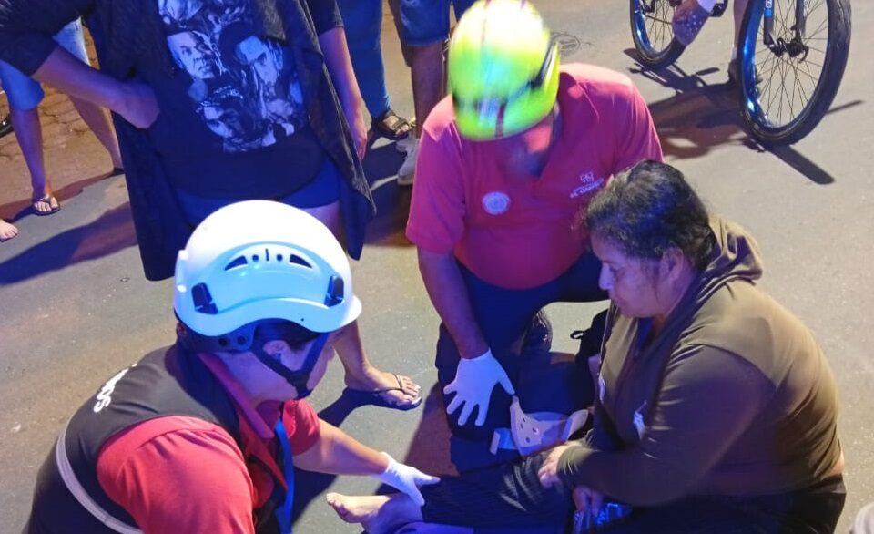Los heridos recibieron atención prehospitalaria por parte de paramédicos del Cuerpo de Bomberos de El Carmen.