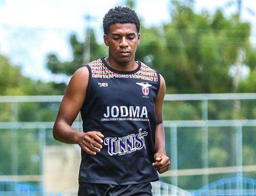 Michael Valencia Vernaza realizó un único entrenamiento con Exapromo Costa, de Manta, equipo de segunda categoría por el cual había sido contratado.
