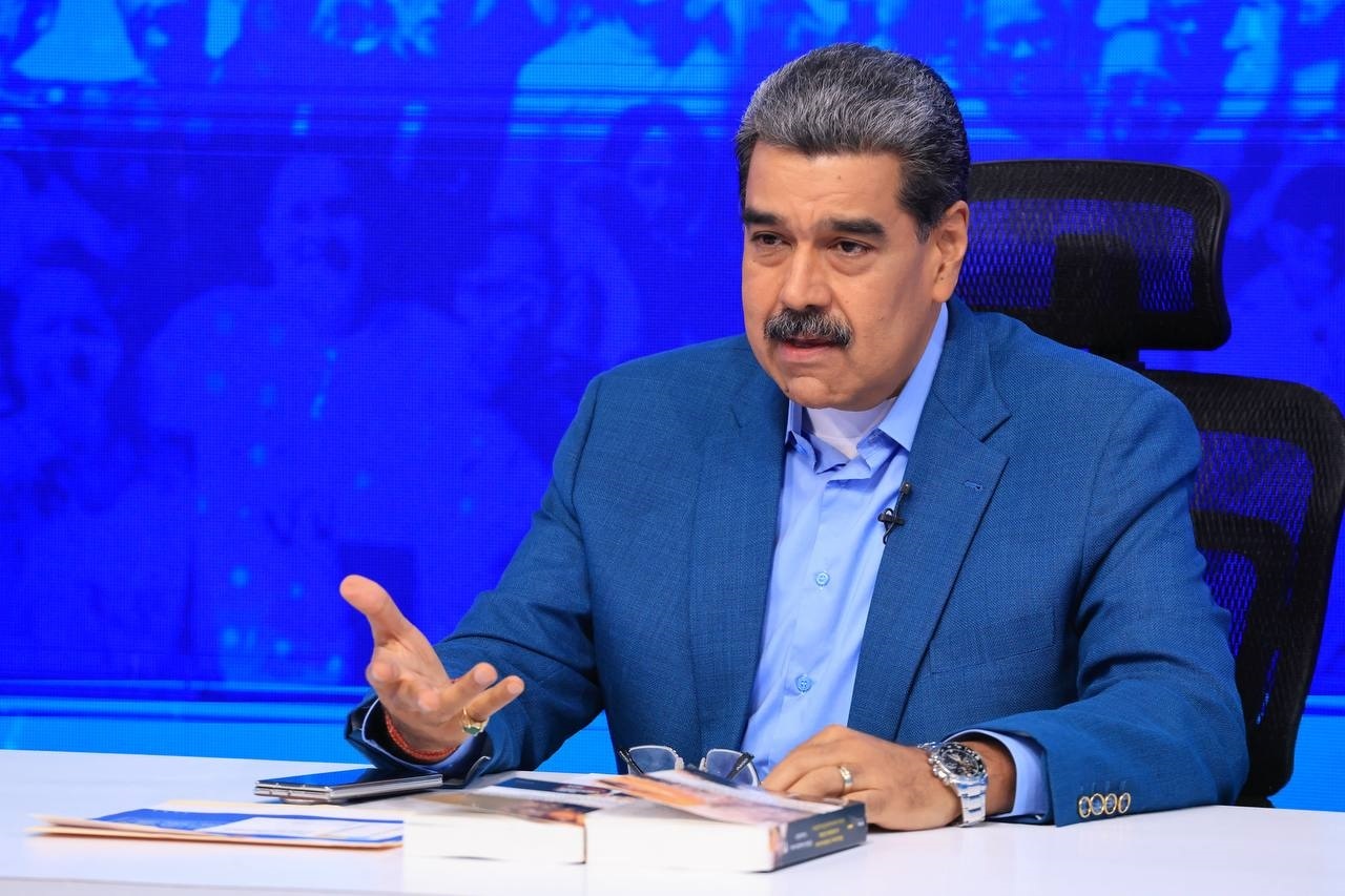 Nicolás Maduro le declara la guerra a YouTube Quiten todas las cuentas de mí que les dé la gana, imbéciles imperialistas.