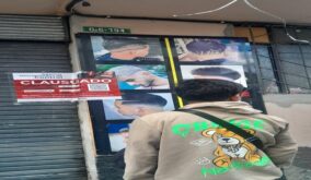Operativo sorpresa en Quito clausuran barbería y hallan droga en su interior