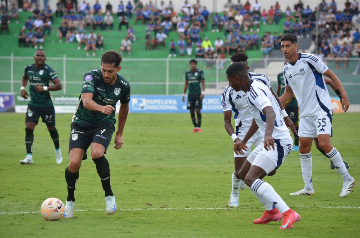 Orense empata 0-0 con Emelec y clasifica al hexagonal final de la LigaPro 2025