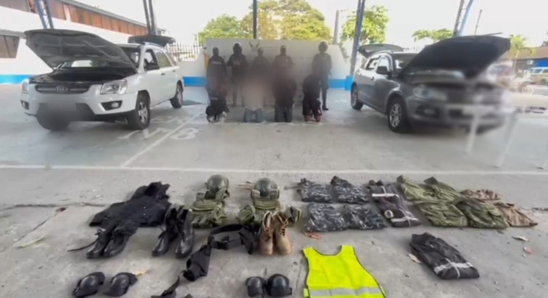 Policía captura a cuatro presuntos integrantes de GDO en Esmeraldas