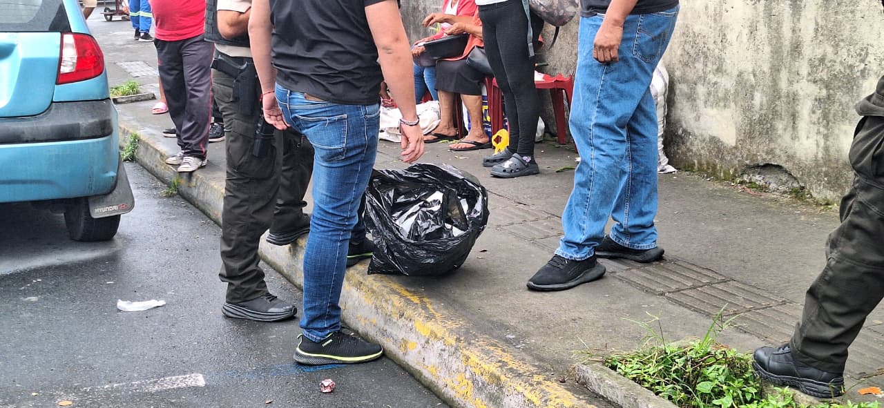 Policía descarta explosivos tras falsa alarma cerca a mercado de Santo Domingo