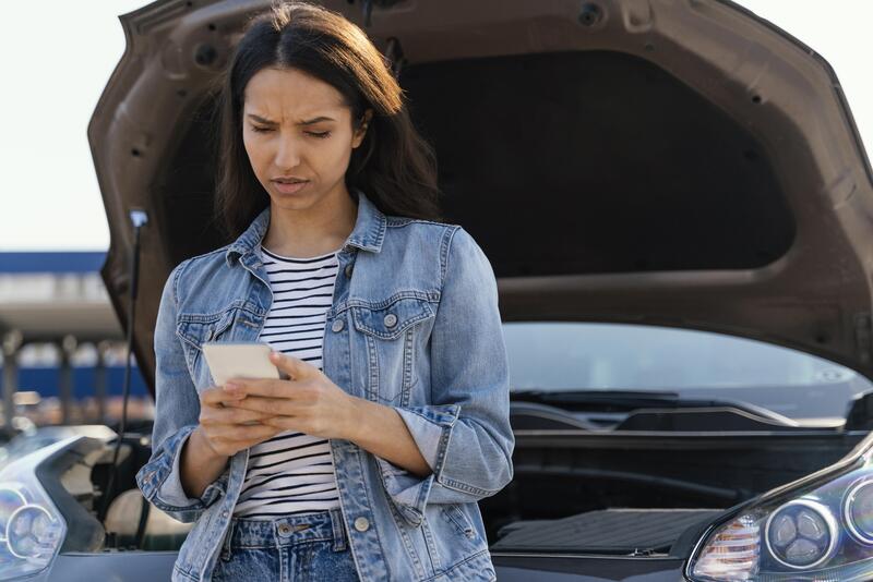 SRI anuncia notificaciones para contribuyentes morosos en el pago del impuesto vehicular